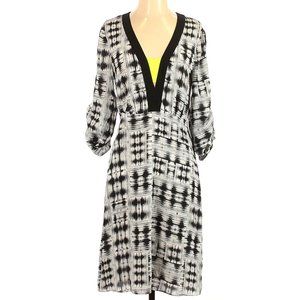 LAST CHANCE—Flowy BCBGMAXAZRIA black and white dress